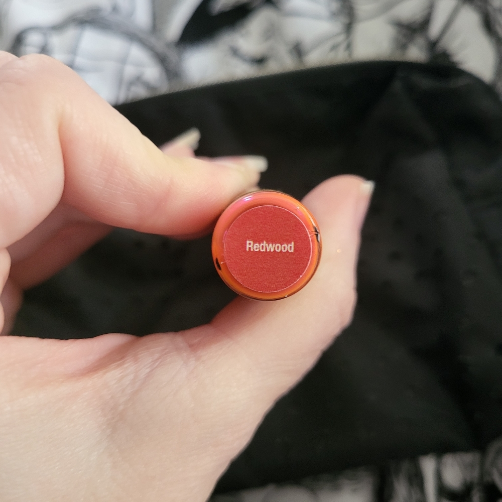 Redwood LipSense (Discontinued) SD 40 Formula with bag - Picture 2 of 4
